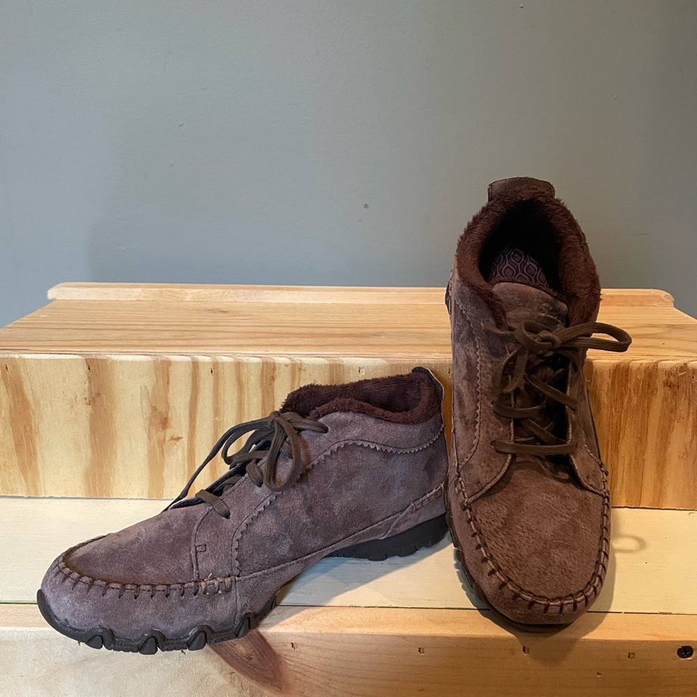Skechers Ladies Suede Boots - Dark Brown